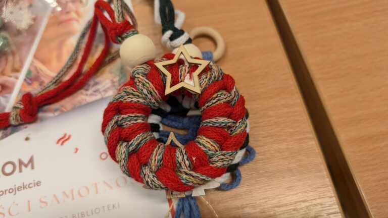 spotkanie wieńczące projekt; warsztaty tworzenia ozdób świątecznych