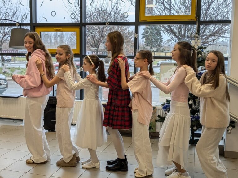 mikołajki w bibliotece nr 12