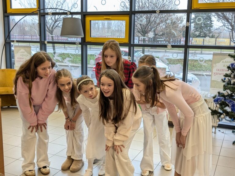 mikołajki w bibliotece nr 12