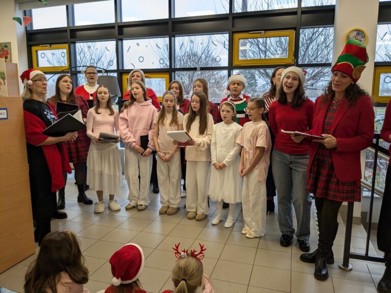 mikołajki w bibliotece nr 12