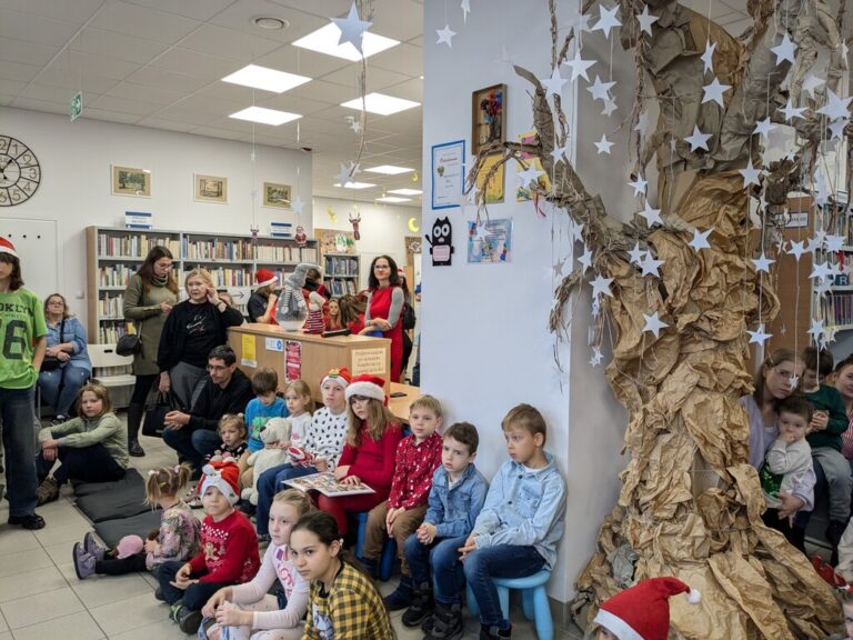 mikołajki w bibliotece nr 12