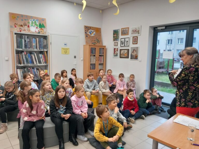 spotkanie dla dzieci z Agnieszką Kazałą w ramach warszawskiego tygodnia praw człowieka