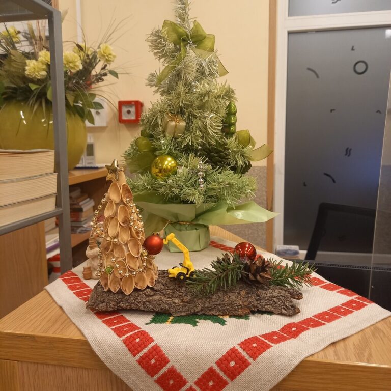 warsztaty świąteczne - tworzenie ozdób bożonarodzeniowych