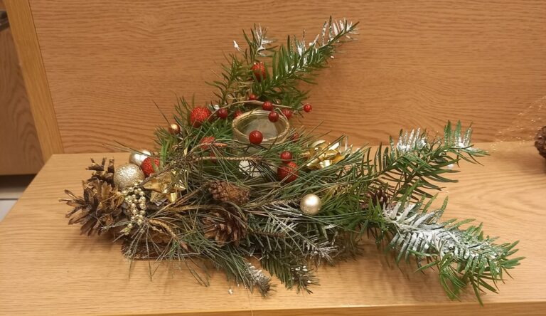 warsztaty świąteczne - tworzenie ozdób bożonarodzeniowych