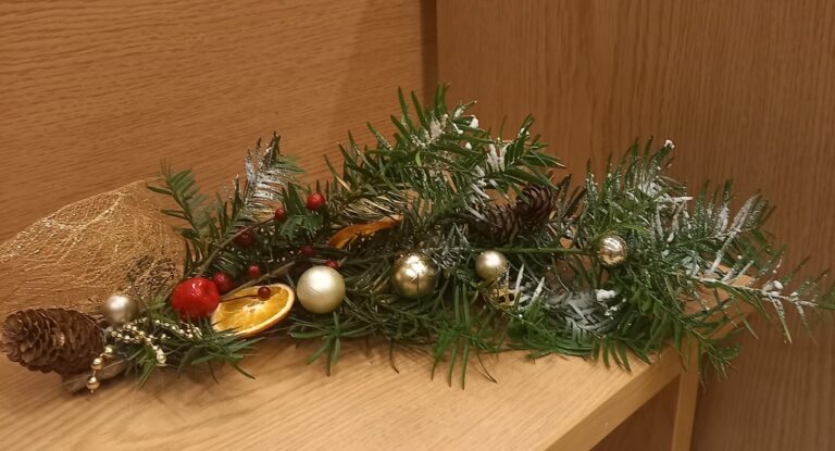 warsztaty świąteczne - tworzenie ozdób bożonarodzeniowych