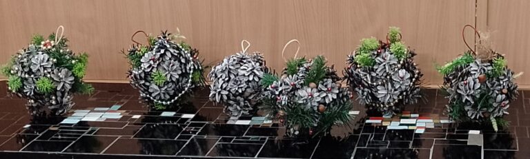 warsztaty tworzenia ozdób bożonarodzeniowych