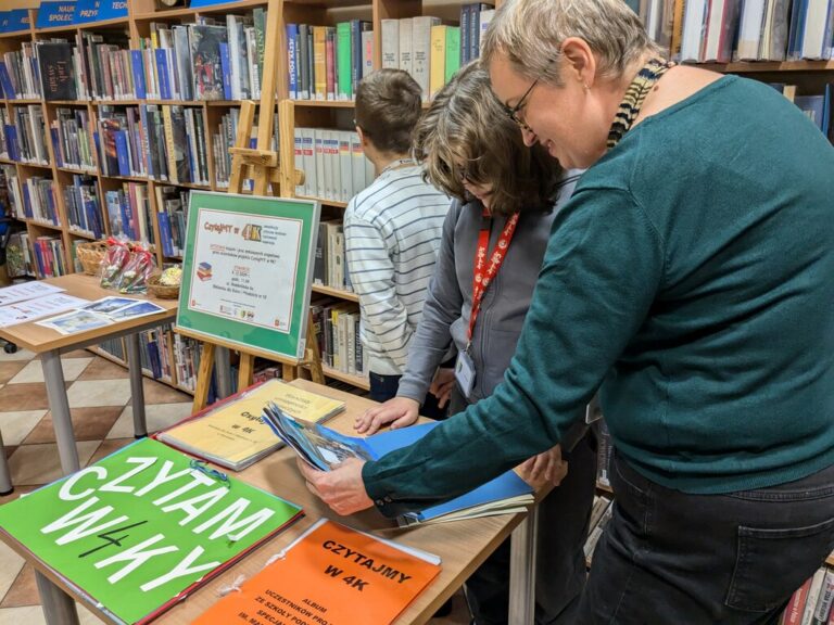 wystawa prac stworzonych przez uczestników projektu Czytajmy w 4k