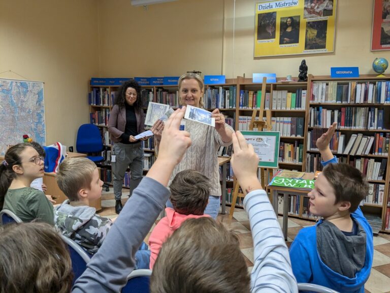 wystawa prac stworzonych przez uczestników projektu Czytajmy w 4k