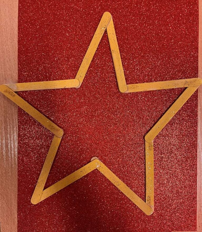 warsztaty tworzenia zimowych domków z patyczków