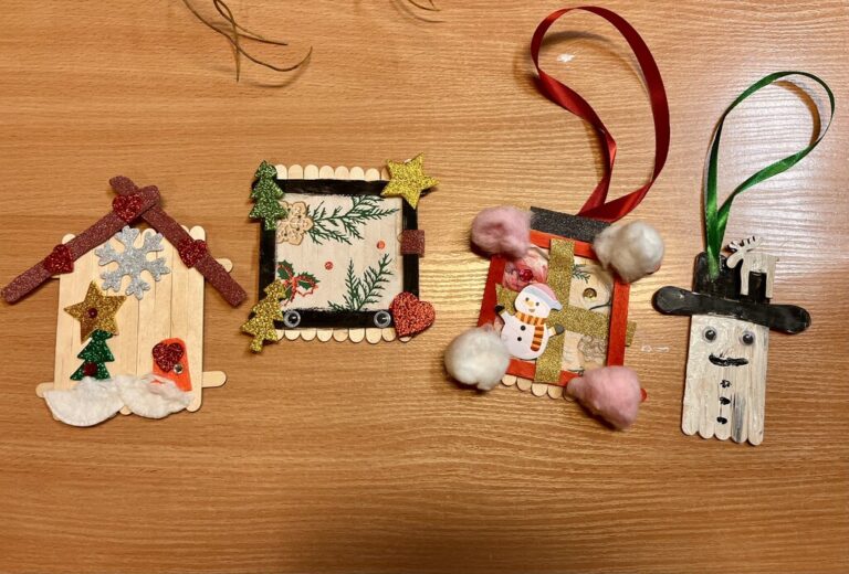 warsztaty tworzenia zimowych domków z patyczków