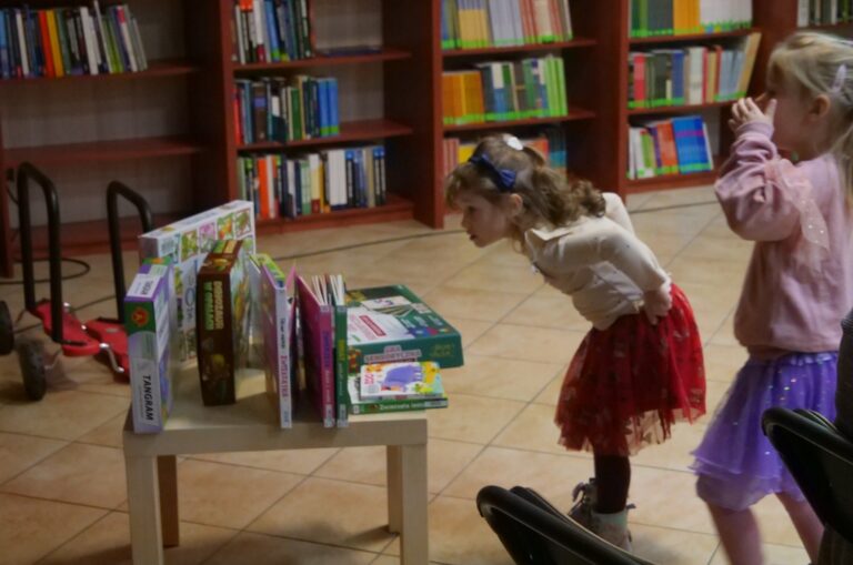 niepoważne zabawy z dziećmi - rodzinne warsztaty sensoryczne