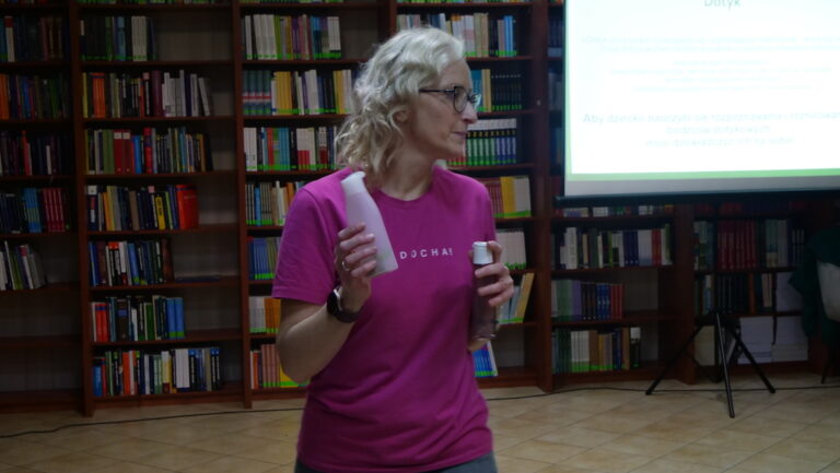 niepoważne zabawy z dziećmi - rodzinne warsztaty sensoryczne