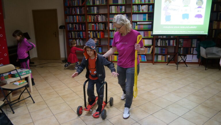 niepoważne zabawy z dziećmi - rodzinne warsztaty sensoryczne