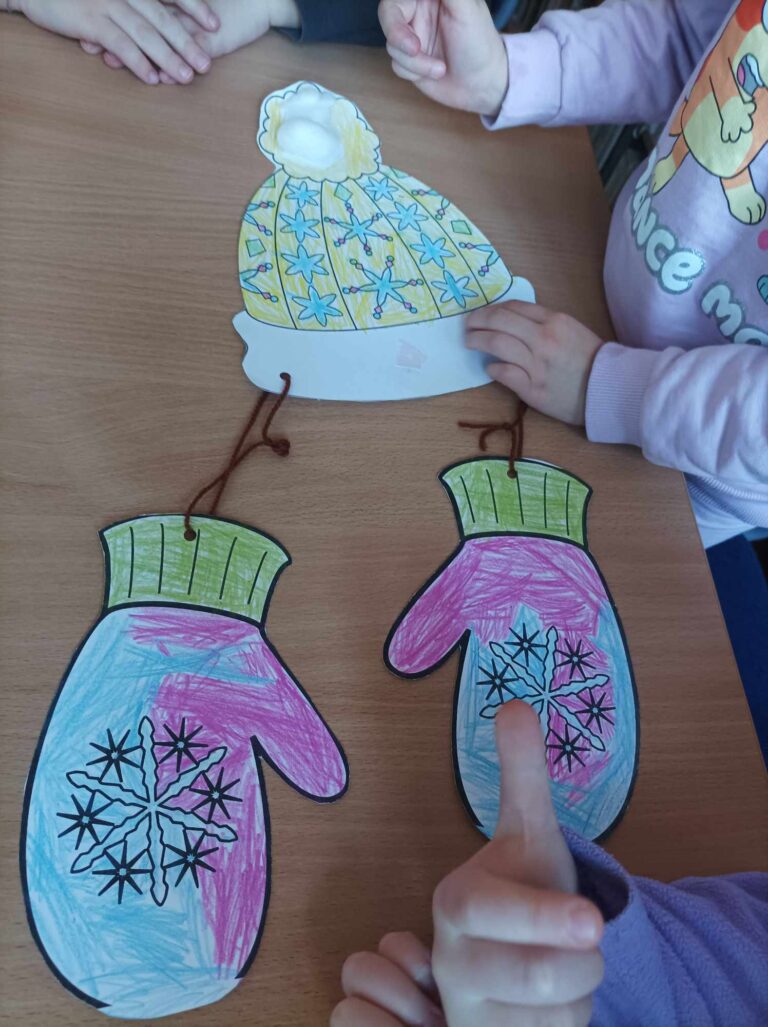 rękawiczki - prace plastyczne stworzone przez dzieci