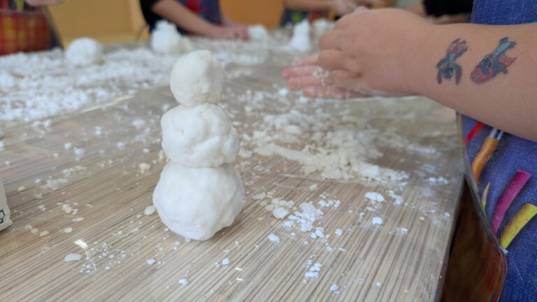 zimowe eksperymenty - zajęcia dla dzieci w bibliotece