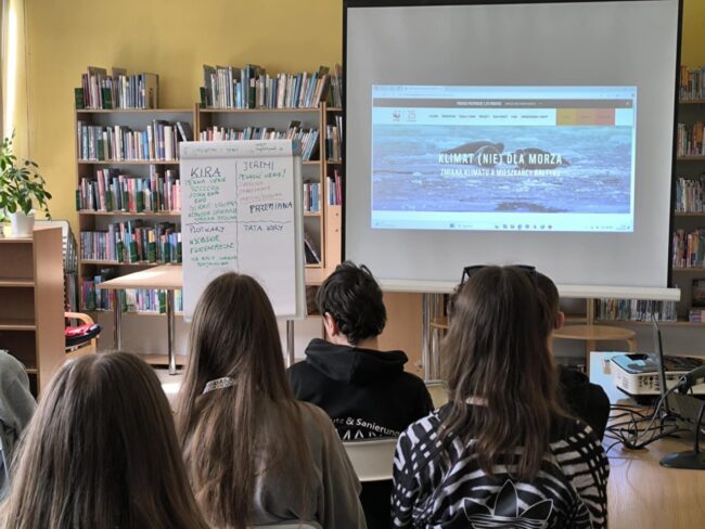 zajęcia biblioteczne dla młodzieży