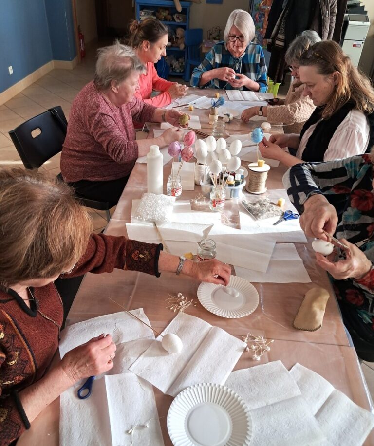 Pisanki techniką mix media