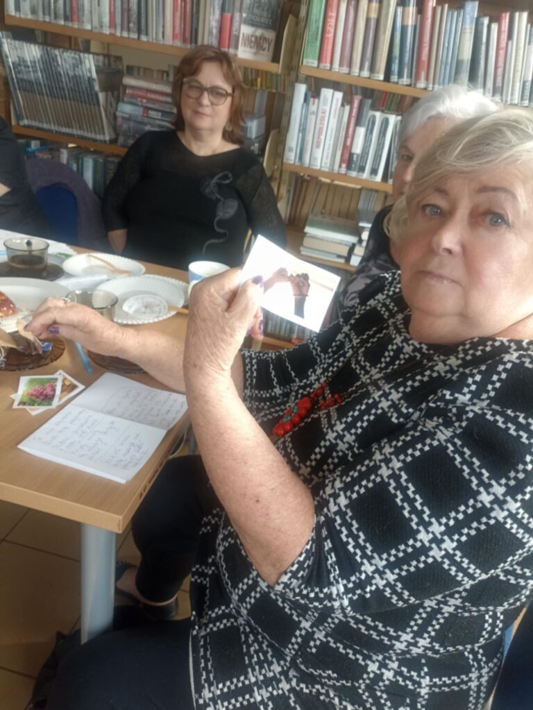 sąsiedzkie spotkanie poetyckie w bibliotece