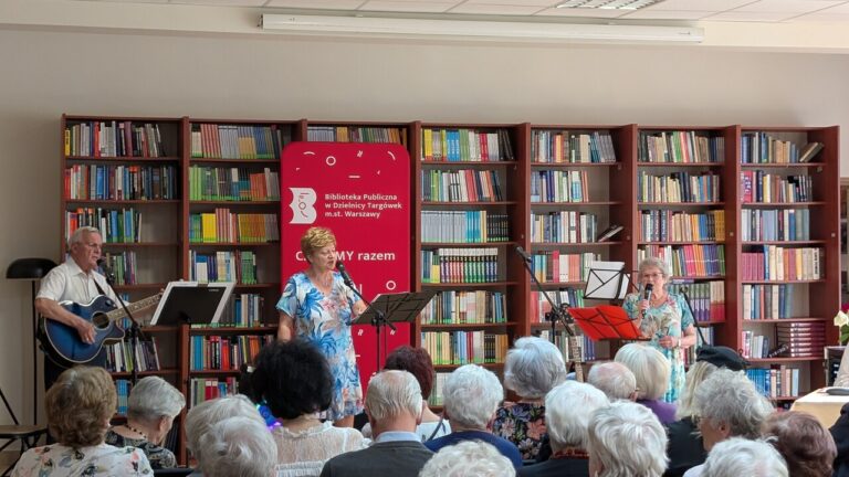 spotkanie poetycko-muzyczne zespołu Dwa plus dwa