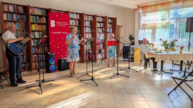 spotkanie poetycko-muzyczne zespołu Dwa plus dwa