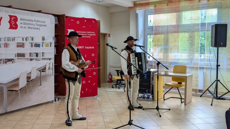 koncert kapeli góralskiej w bibliotece