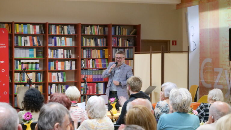 spotkanie poetycko-muzyczne w Czytelni