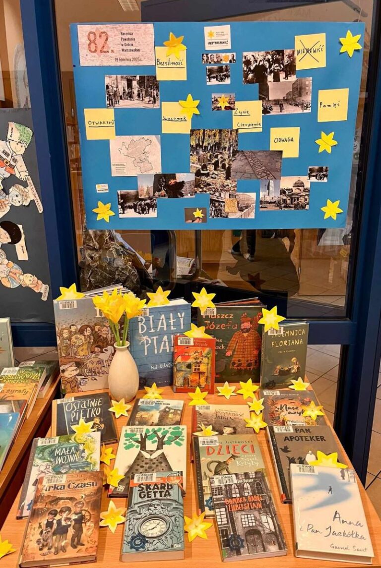 zajęcia biblioteczne dla dzieci - wspólne czytanie i prace plastyczne