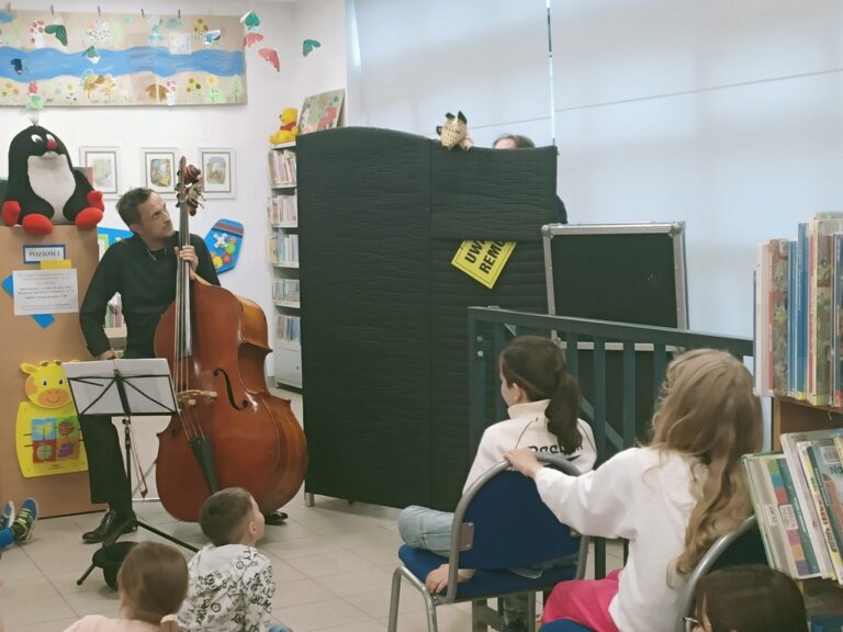 spektakl teatralny dla dzieci w bibliotece