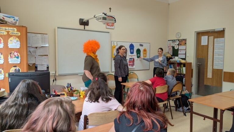 zajęcia ekologiczne dla uczniów szkoły podstawowej