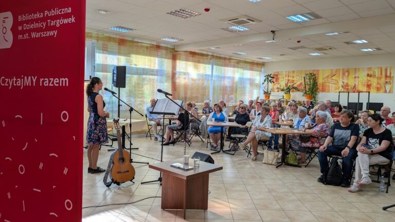 spotkanie poetycko-muzyczne w czytelni