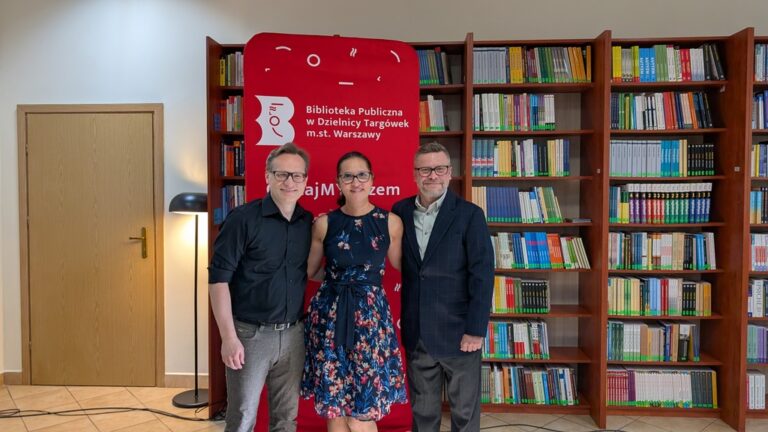 spotkanie poetycko-muzyczne w czytelni