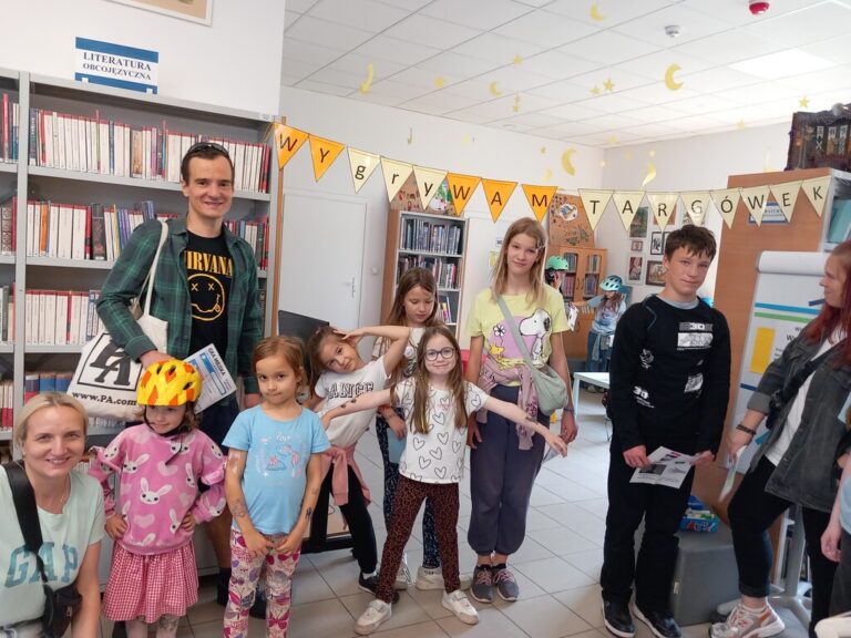 gra miejska - rozwiązywania zadań w bibliotece