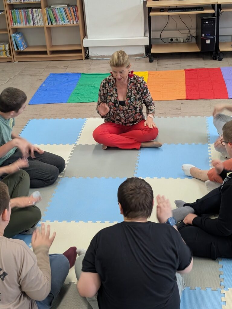 warsztaty sensoryczne w bibliotece