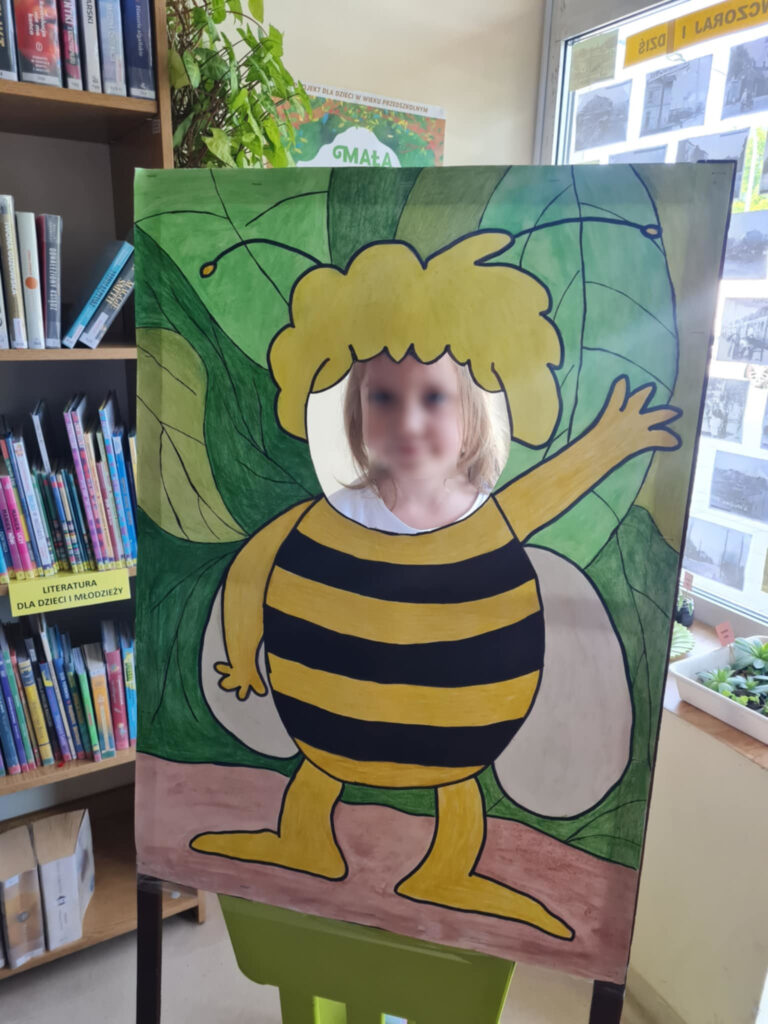 fotobudka z pszczółką Mają