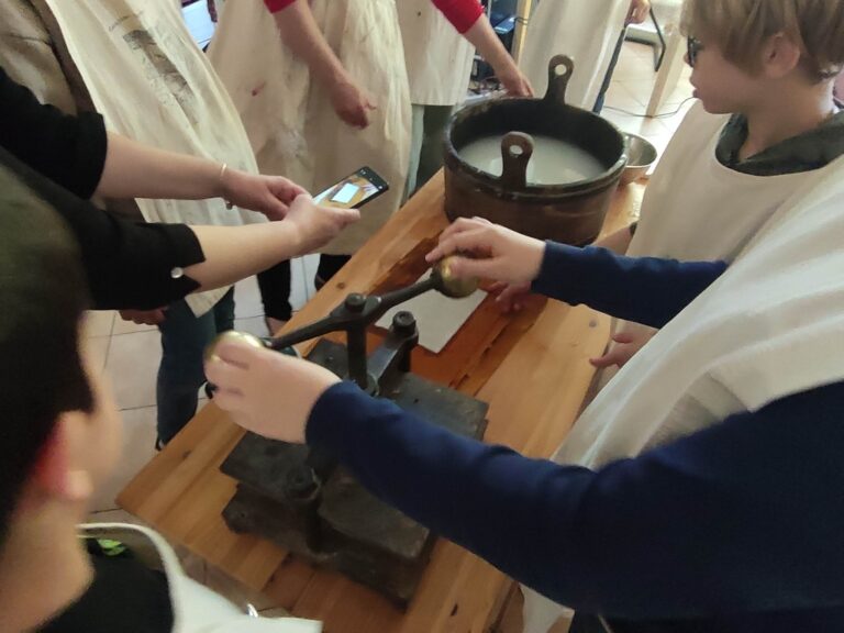 warsztaty czerpania papieru