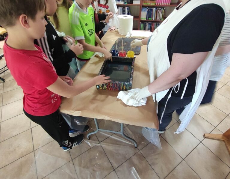 warsztaty czerpania papieru