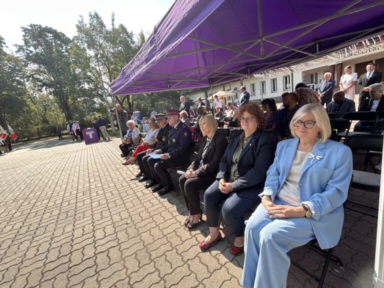 uroczyste obchody 86. rocznicy nalotu dywanowego na Bródno