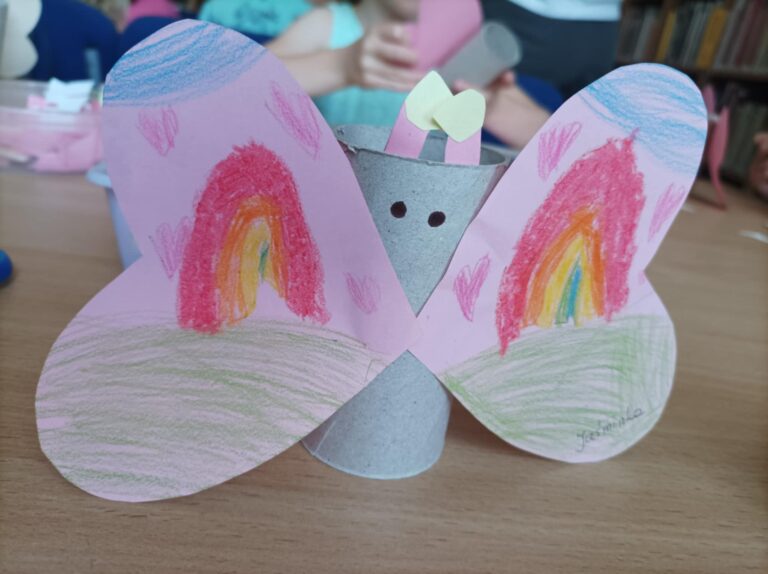 zajęcia dla dzieci w ramach akcji lato w mieście