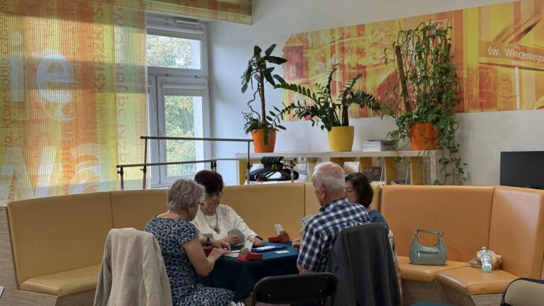 turniej brydżowy w bibliotece