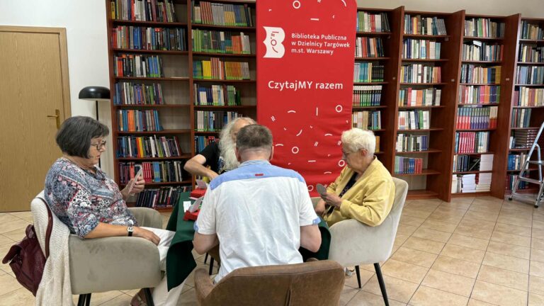 turniej brydżowy w bibliotece