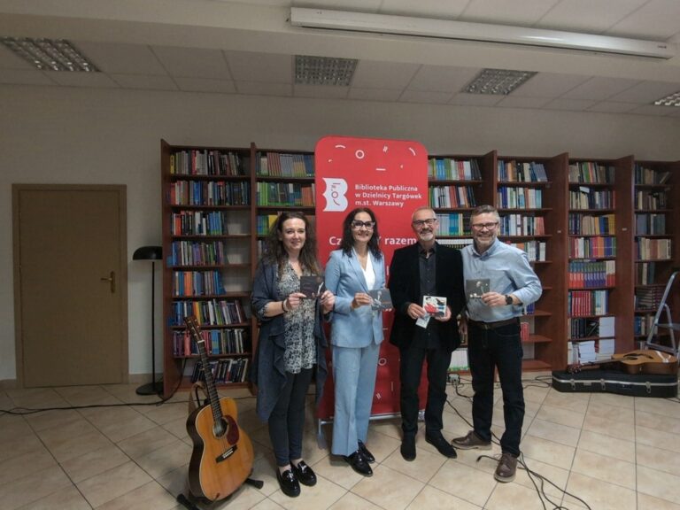wieczór poetycko-muzyczny w czytelni