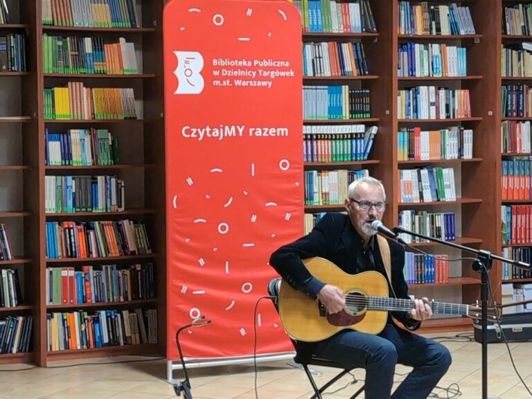 wieczór poetycko-muzyczny w czytelni