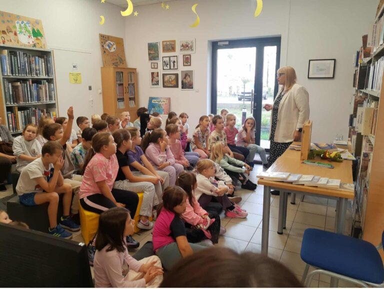 spotkanie autorskie dla dzieci z Małgorzatą Laską w bibliotece