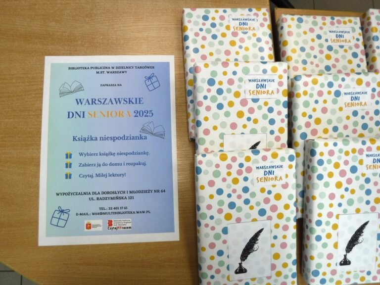 prezenty książkowe opakowane w papier ozdobny