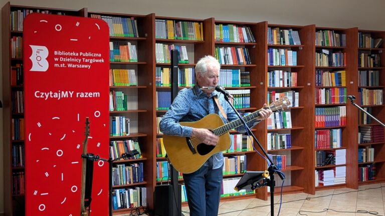 czwartek poetycko-muzyczny - koncert Tomasza Szweda i Michała Konstrata