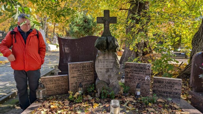 spacer po cmentarzu bródnowskim