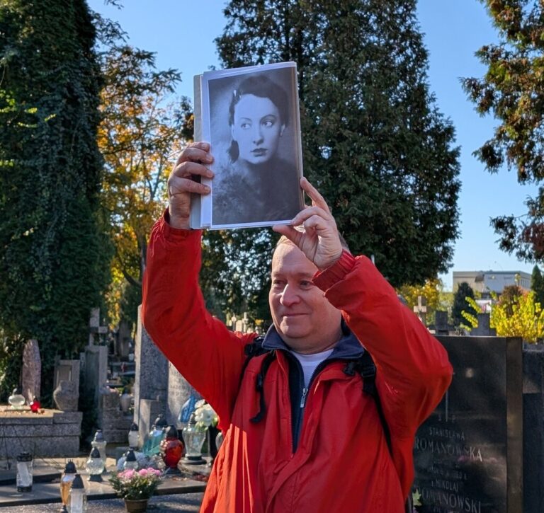 spacer po cmentarzu bródnowskim