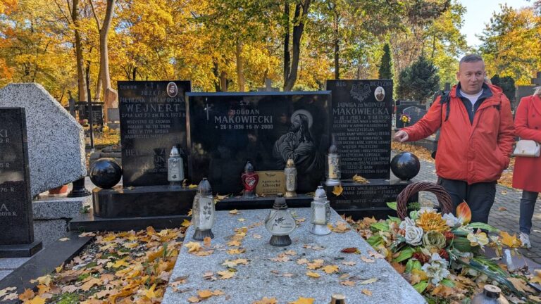 spacer po cmentarzu bródnowskim