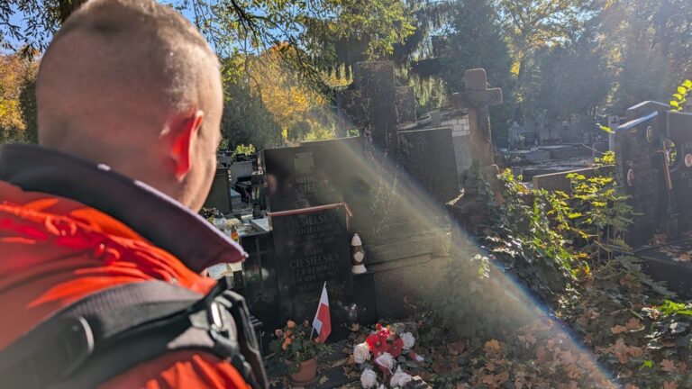 spacer po cmentarzu bródnowskim