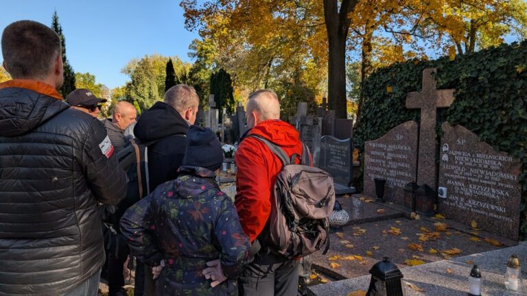 spacer po cmentarzu bródnowskim